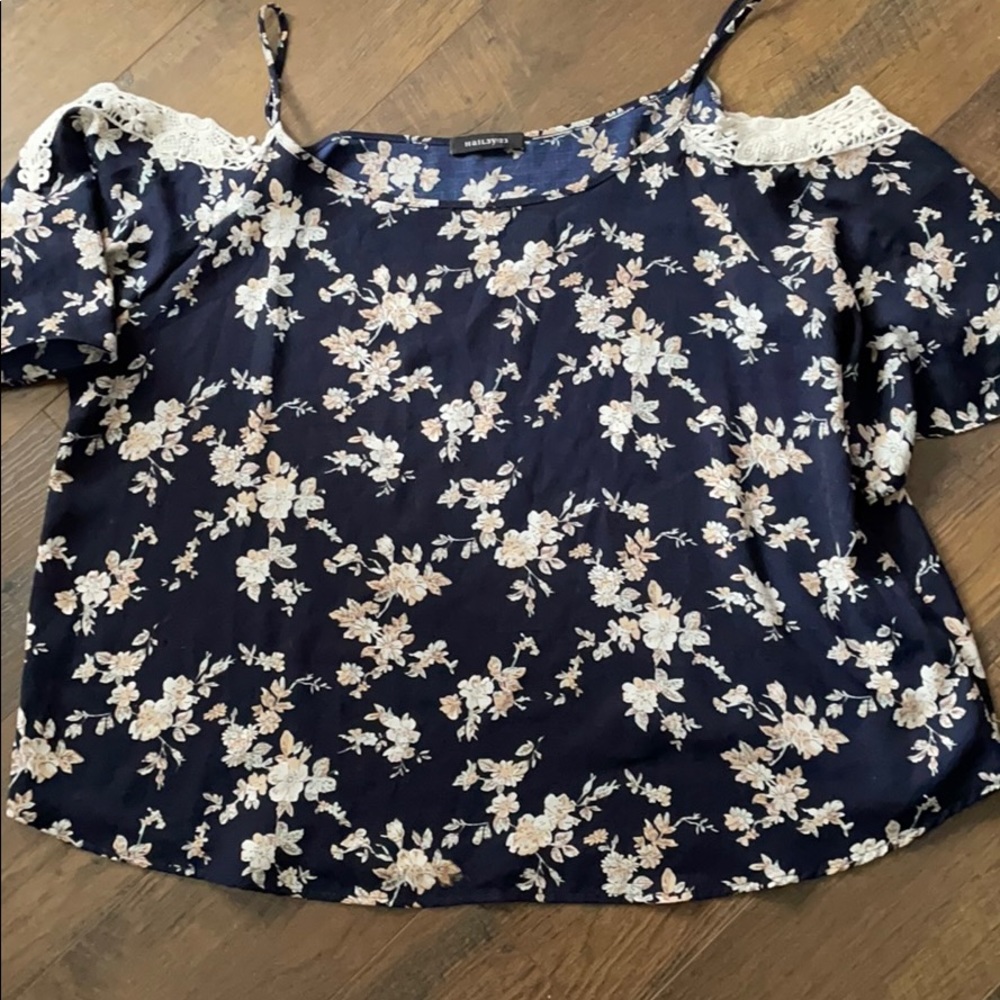 Cold shoulder top